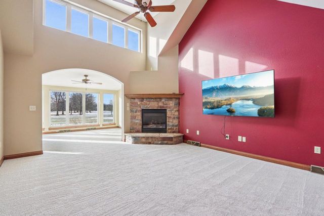 4041 S Fohr DRIVE, New Berlin, WI 53151