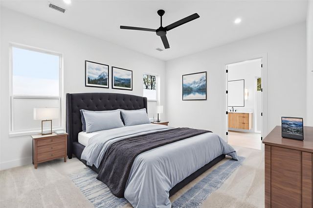 2812 Guymon Street, Dallas, TX 75212