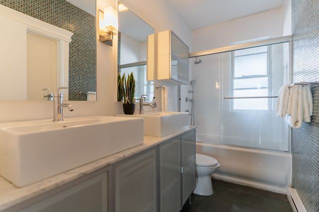 23 Strathmore Rd 1A, Brookline, MA 02445