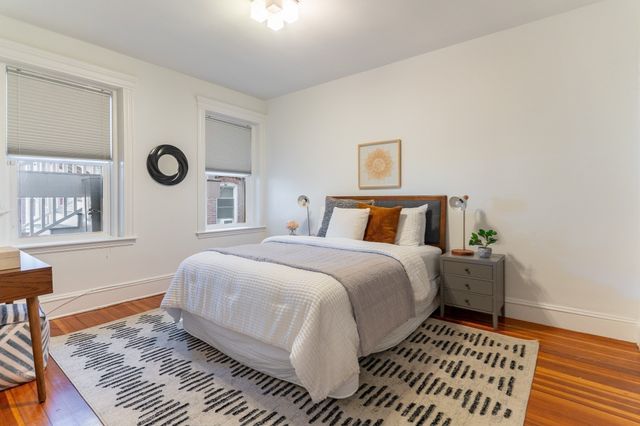 23 Strathmore Rd 1A, Brookline, MA 02445