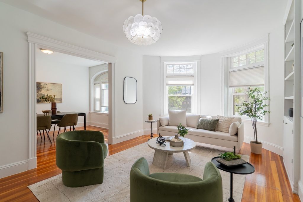23 Strathmore Rd 1A, Brookline, MA 02445