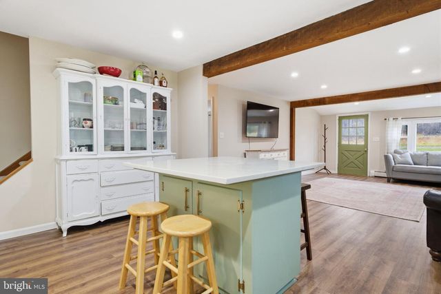 131 CRUSHER RD, Hopewell, NJ 08525