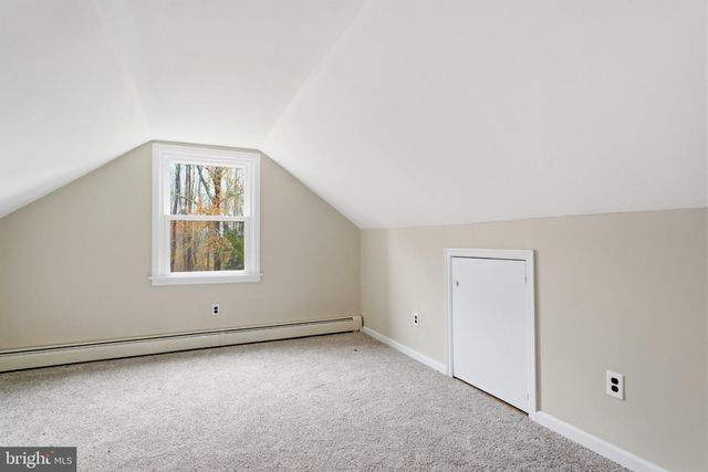 131 CRUSHER RD, Hopewell, NJ 08525