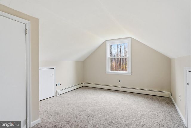 131 CRUSHER RD, Hopewell, NJ 08525