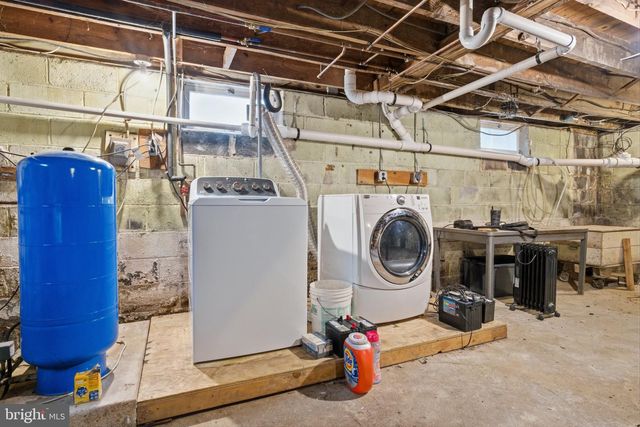 131 CRUSHER RD, Hopewell, NJ 08525