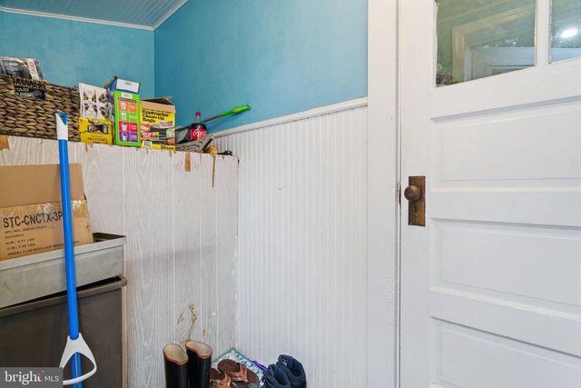 131 CRUSHER RD, Hopewell, NJ 08525