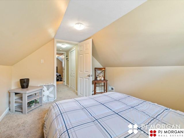 2729 S 23 Street, Omaha, NE 68108