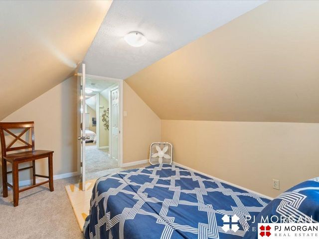 2729 S 23 Street, Omaha, NE 68108