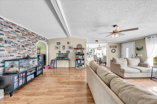 2657 Oak Grove Rd, Red Boiling Springs, TN 37150