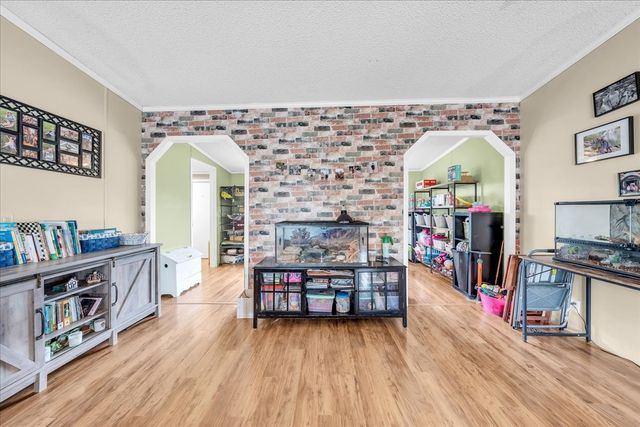 2657 Oak Grove Rd, Red Boiling Springs, TN 37150