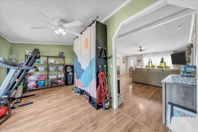 2657 Oak Grove Rd, Red Boiling Springs, TN 37150