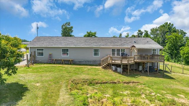 2657 Oak Grove Rd, Red Boiling Springs, TN 37150