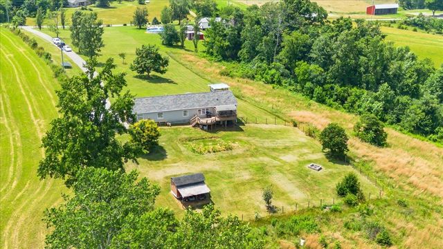 2657 Oak Grove Rd, Red Boiling Springs, TN 37150
