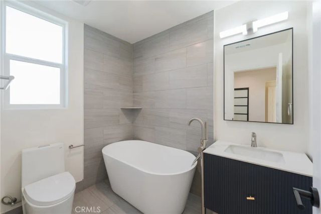 714 Chestnut Avenue, Los Angeles, CA 90042