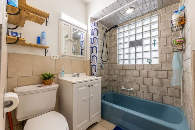 5610 S Honore Street, Chicago, IL 60636