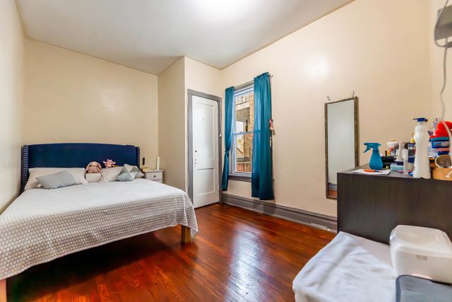 5610 S Honore Street, Chicago, IL 60636