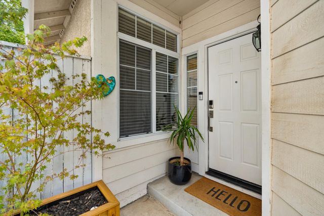 3360 Apollo Cir, Roseville, CA 95661