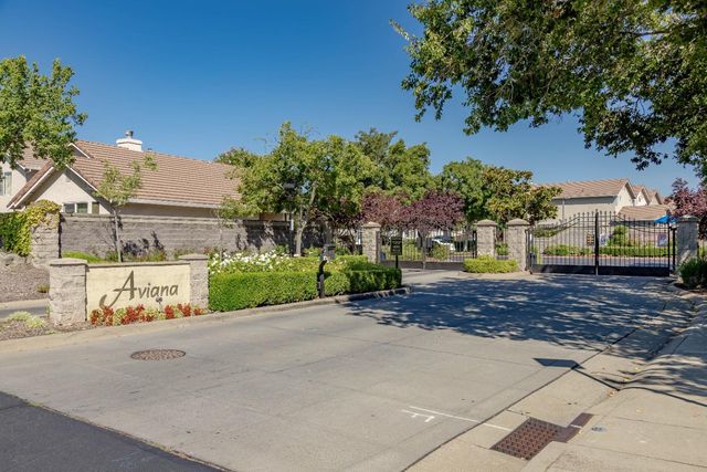 3360 Apollo Cir, Roseville, CA 95661