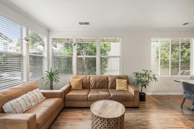 3360 Apollo Cir, Roseville, CA 95661