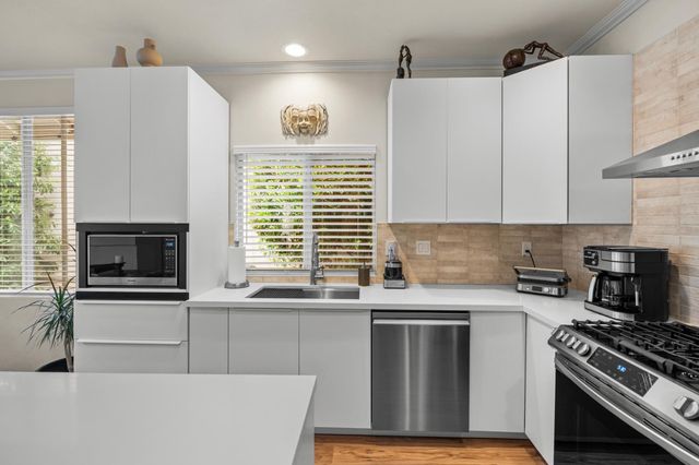 3360 Apollo Cir, Roseville, CA 95661
