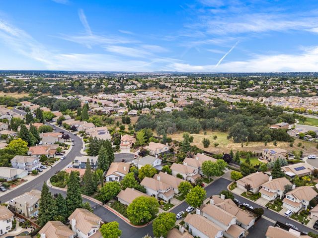 3360 Apollo Cir, Roseville, CA 95661