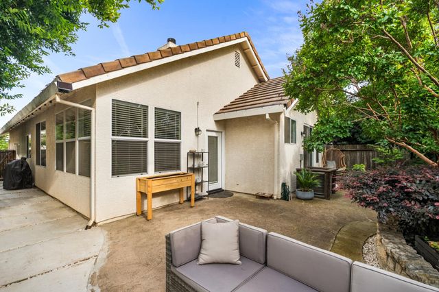 3360 Apollo Cir, Roseville, CA 95661