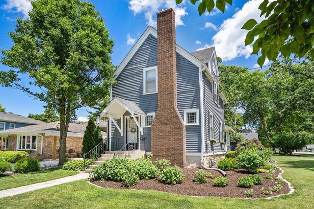 4541 Forest Avenue, Downers Grove, IL 60515