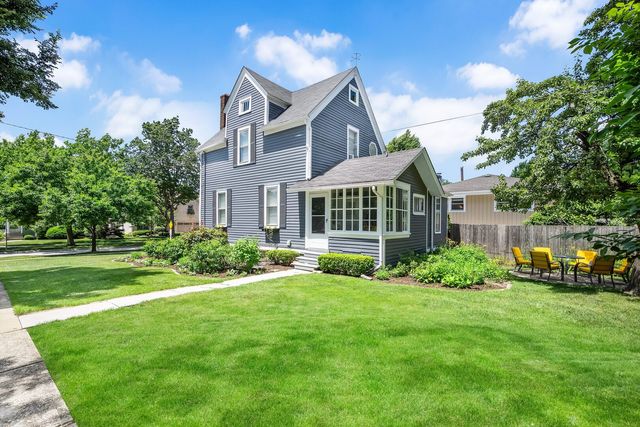 4541 Forest Avenue, Downers Grove, IL 60515