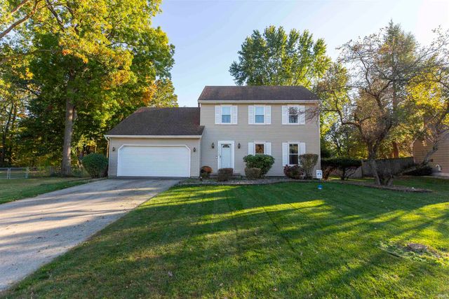 12012 S Timberline Trace, Granger, IN 46530
