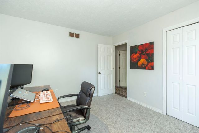 12012 S Timberline Trace, Granger, IN 46530