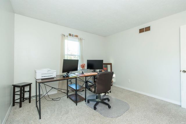 12012 S Timberline Trace, Granger, IN 46530