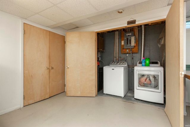 12012 S Timberline Trace, Granger, IN 46530