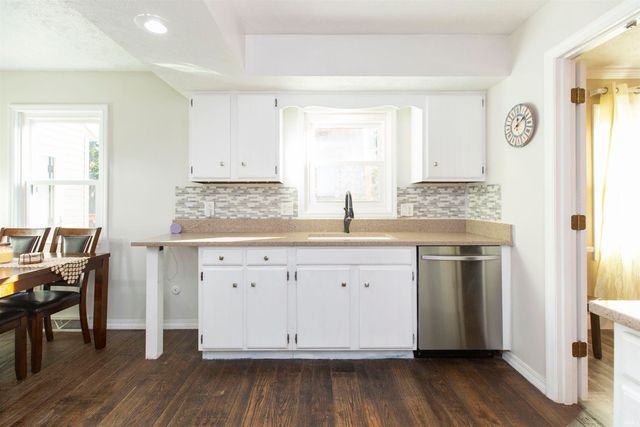 12012 S Timberline Trace, Granger, IN 46530