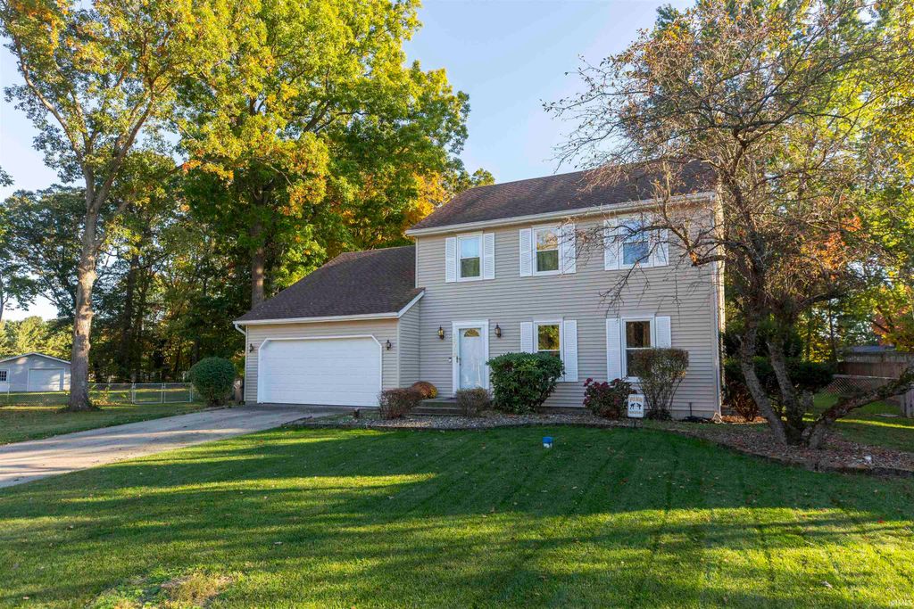 12012 S Timberline Trace, Granger, IN 46530
