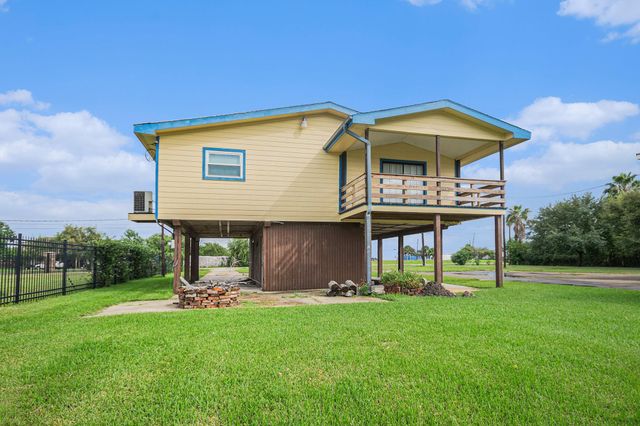 1434 10th Street, San Leon, TX 77539