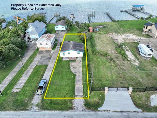 1434 10th Street, San Leon, TX 77539