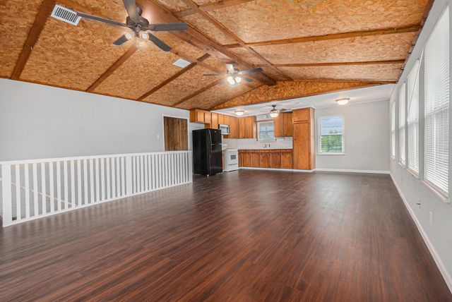 1434 10th Street, San Leon, TX 77539