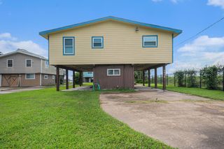 1434 10th Street, San Leon, TX 77539