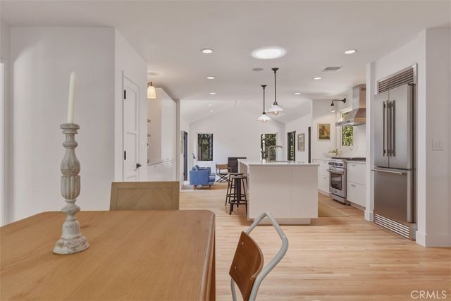 16943 Hartland, Lake Balboa, CA 91406
