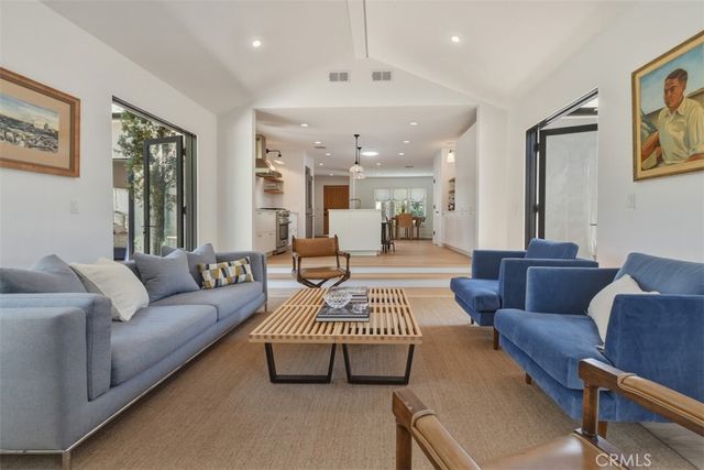 16943 Hartland, Lake Balboa, CA 91406
