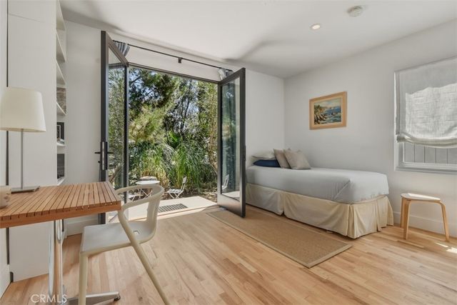 16943 Hartland, Lake Balboa, CA 91406
