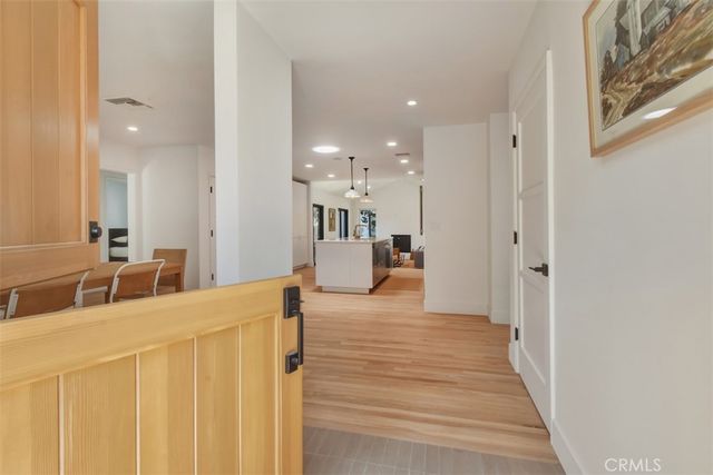 16943 Hartland, Lake Balboa, CA 91406