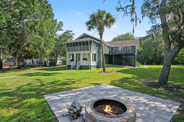 2015 Lees Landing Circle, Conway, SC 29526