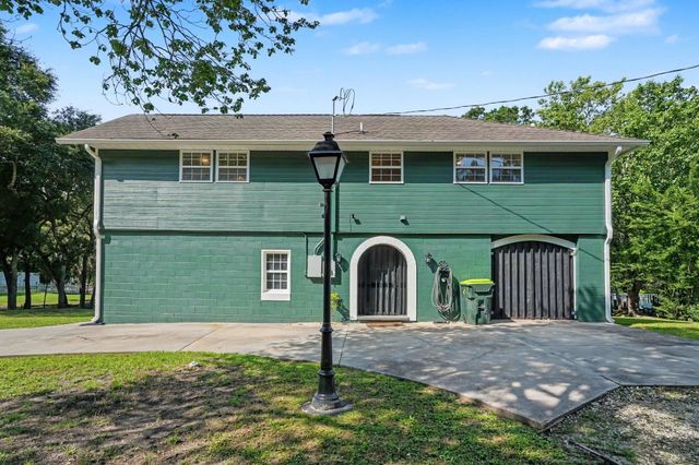 2015 Lees Landing Circle, Conway, SC 29526