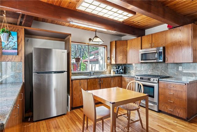 26509 Lake Forest Drive, Twin Peaks, CA 92391
