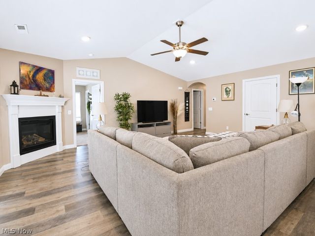 338 Nautical Way, Fairport Harbor, OH 44077