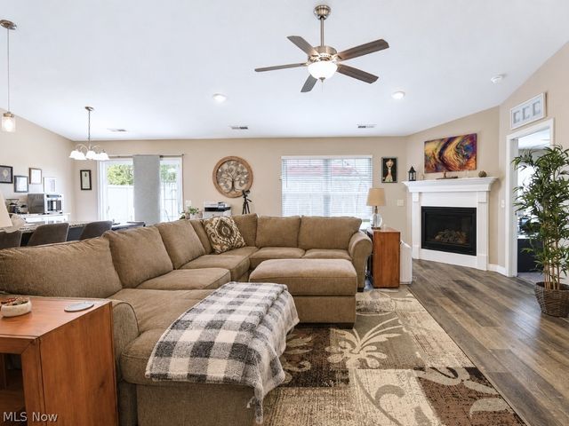338 Nautical Way, Fairport Harbor, OH 44077