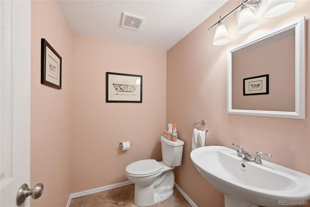 9627 Independence Drive, Broomfield, CO 80021