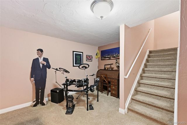 9627 Independence Drive, Broomfield, CO 80021