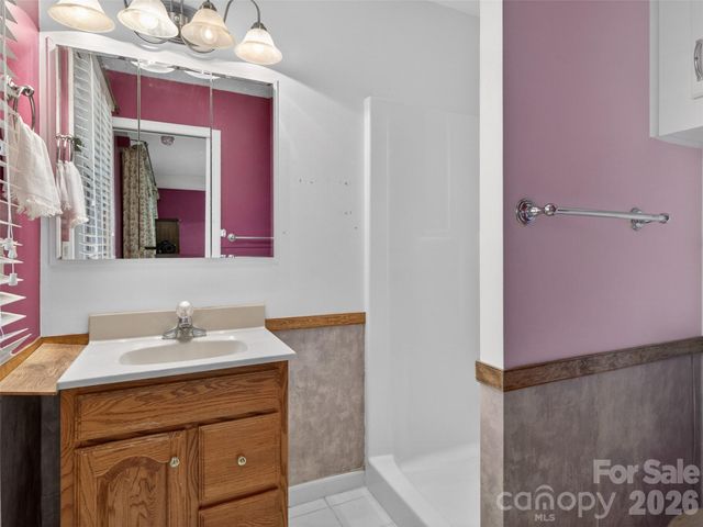 255 Westover Lane, Burnsville, NC 28714